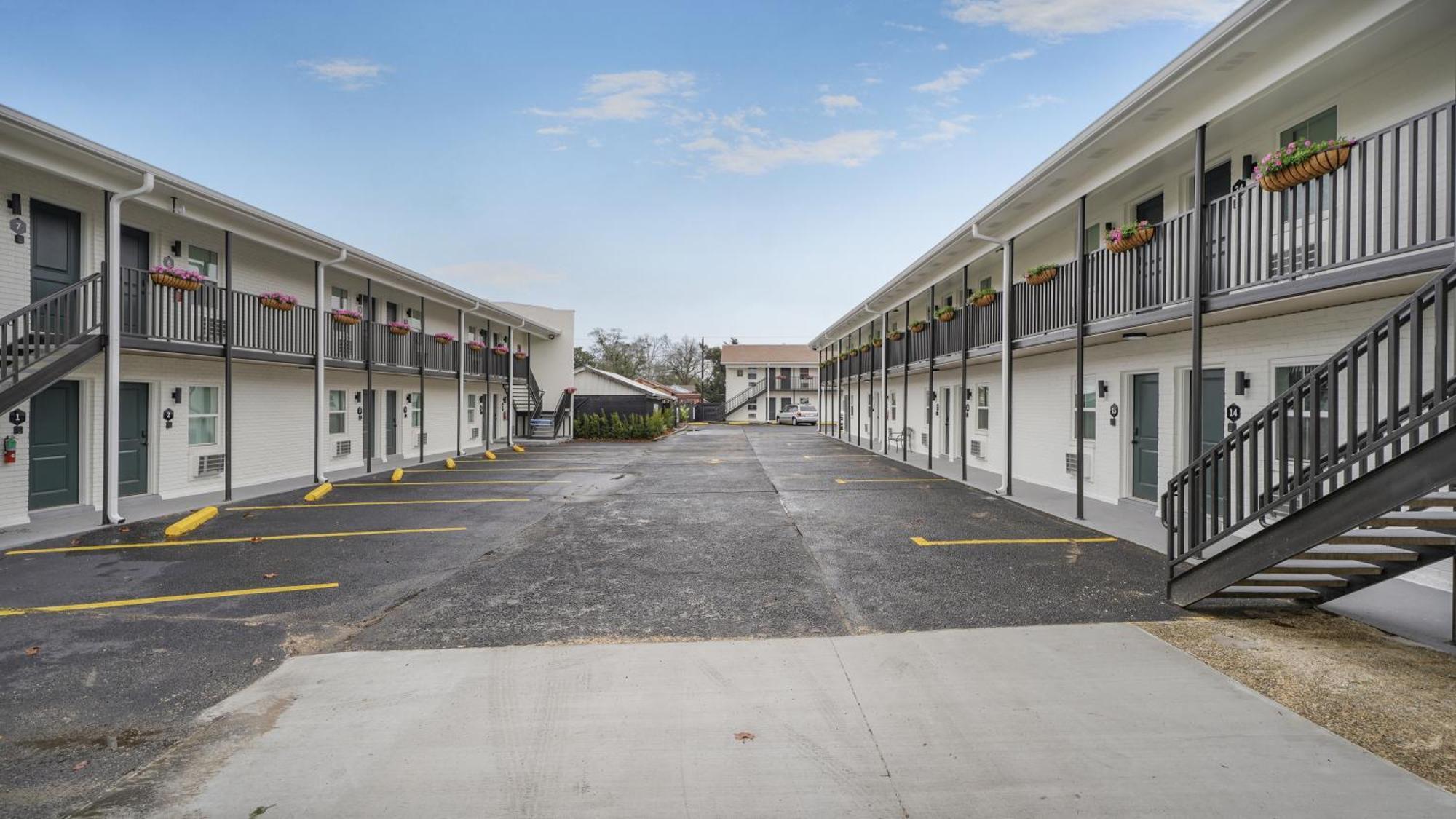 Redamo Suites Jefferson Exterior photo