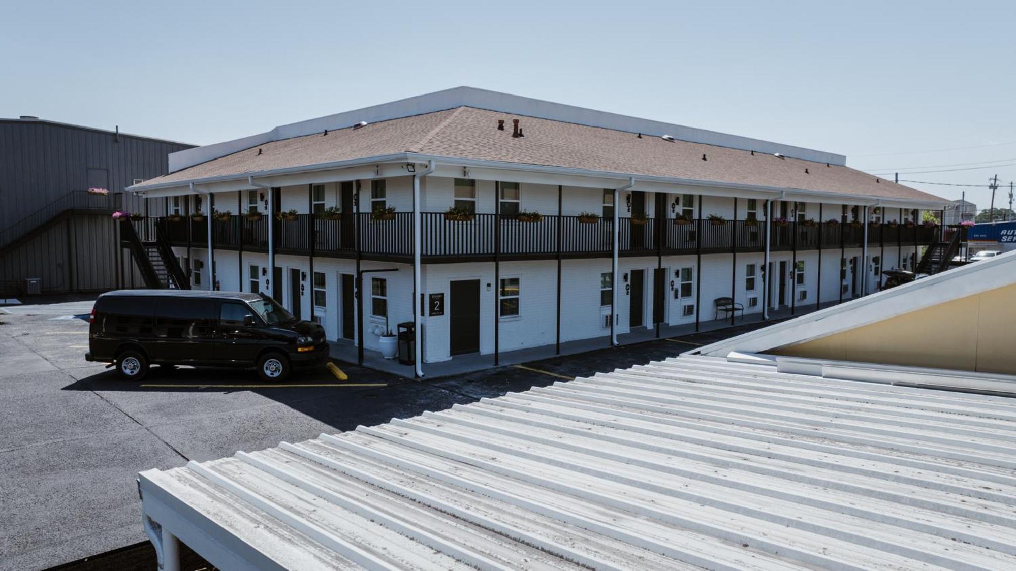 Redamo Suites Jefferson Exterior photo